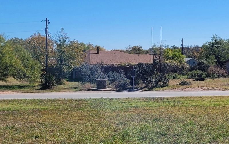 The view of the Whorlie Well and Marker from across the field image. Click for full size.