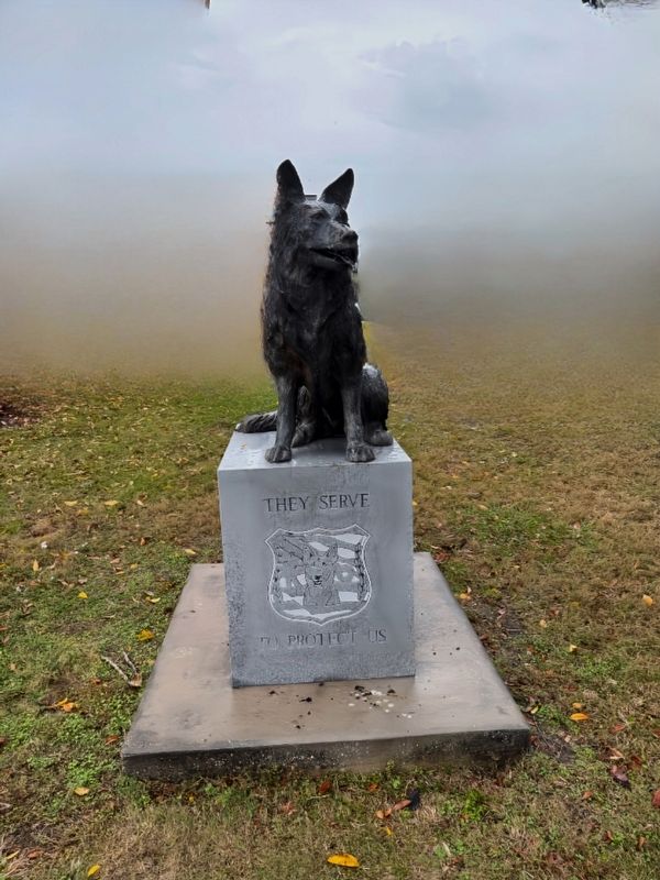 K-9 Memorial image. Click for full size.