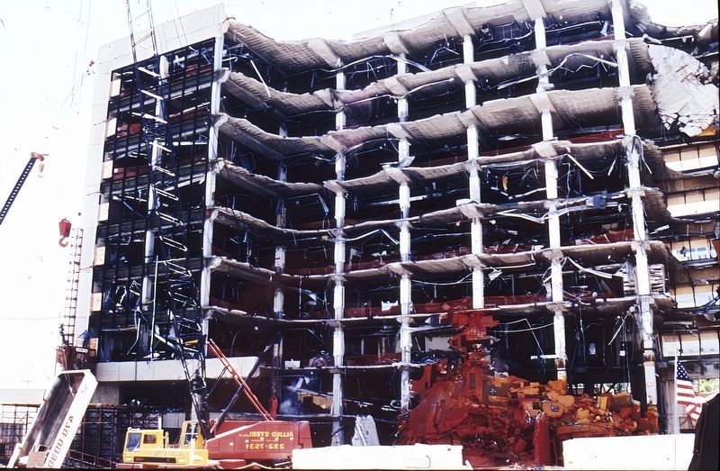 Alfred P. Murrah Federal Building image. Click for full size.