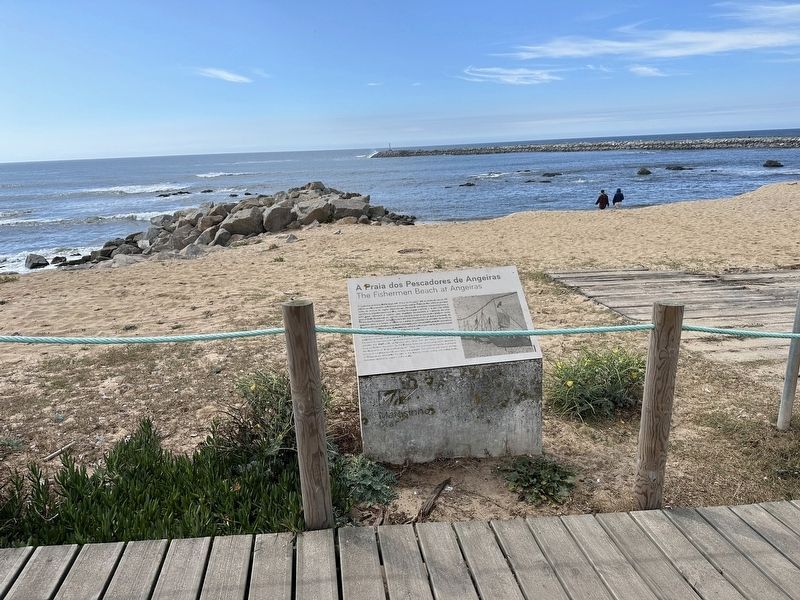A Praia dos Pescadores de Angeiras / The Fishermen Beach at Angeiras Marker - wide view image. Click for full size.