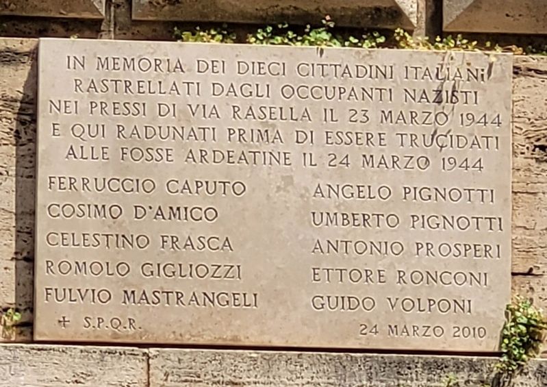 In Memory of the Ten Italian Citizens Rounded Up by the Nazi Marker image. Click for full size.