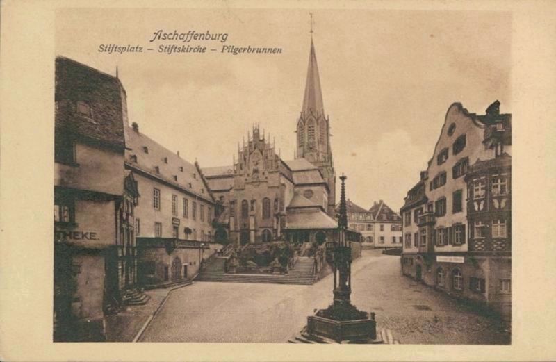 Collegiate Church and Fountain image. Click for full size.