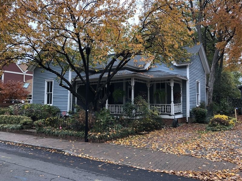 Sloan Davidson House image. Click for full size.