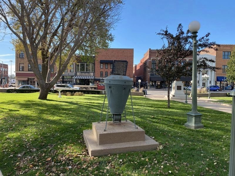 Spanish Torpedo Marker & Mine. Click for full size. Spanish Torpedo Marker & Mine image. Click for full size.