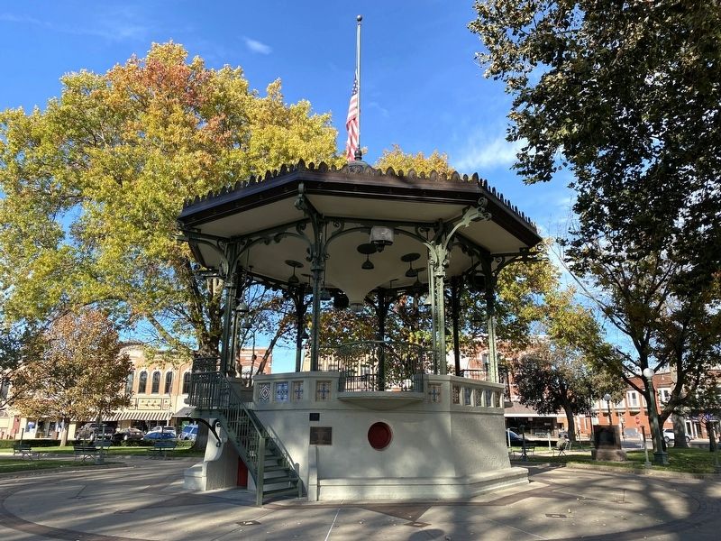 Oskaloosa City Park Band Stand & Marker. Click for full size. Oskaloosa City Park Band Stand & Marker image. Click for full size.