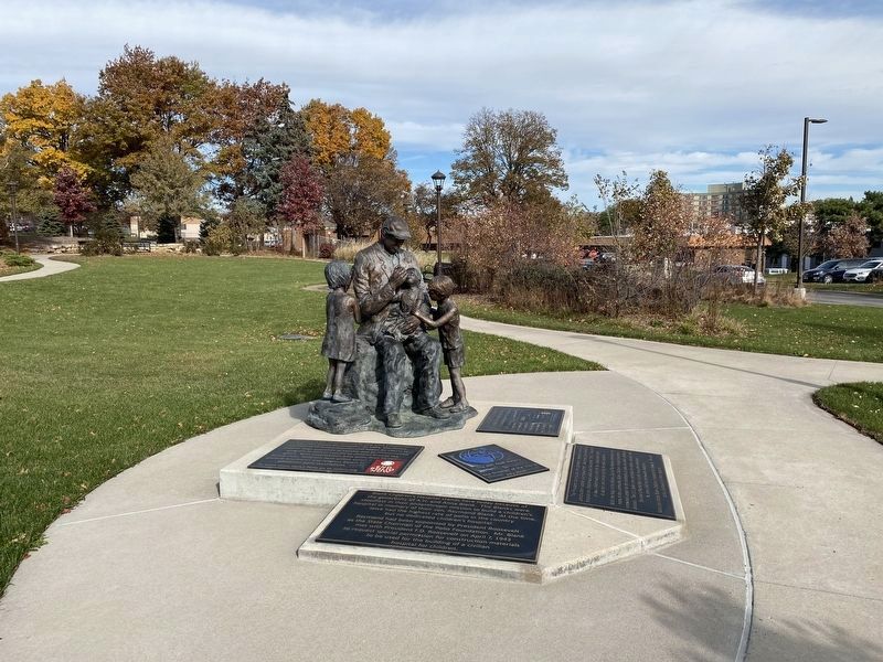 'The Gift' from Rotary To The Children of the World Markers & Statue image. Click for full size.