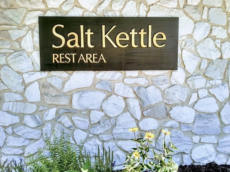 Salt Kettle Rest Area image. Click for full size.