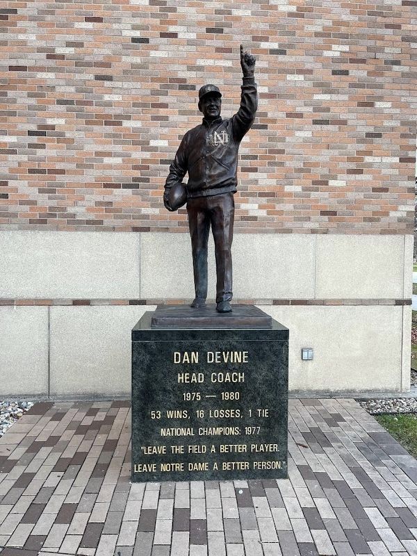 Dan Devine statue image. Click for full size.