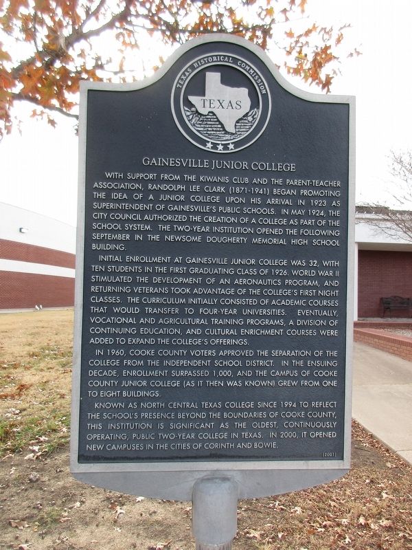 Gainesville Junior College Marker image. Click for full size.