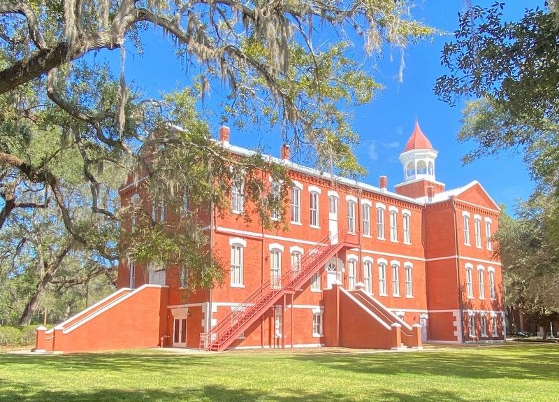 Osceola County Courthouse Marker. Click for full size. Osceola County Courthouse Marker image. Click for full size.