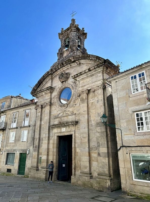 Igrexa de Santa Mar�a do Cami�o / Church of Santa Maria of the Way and Marker image. Click for full size.