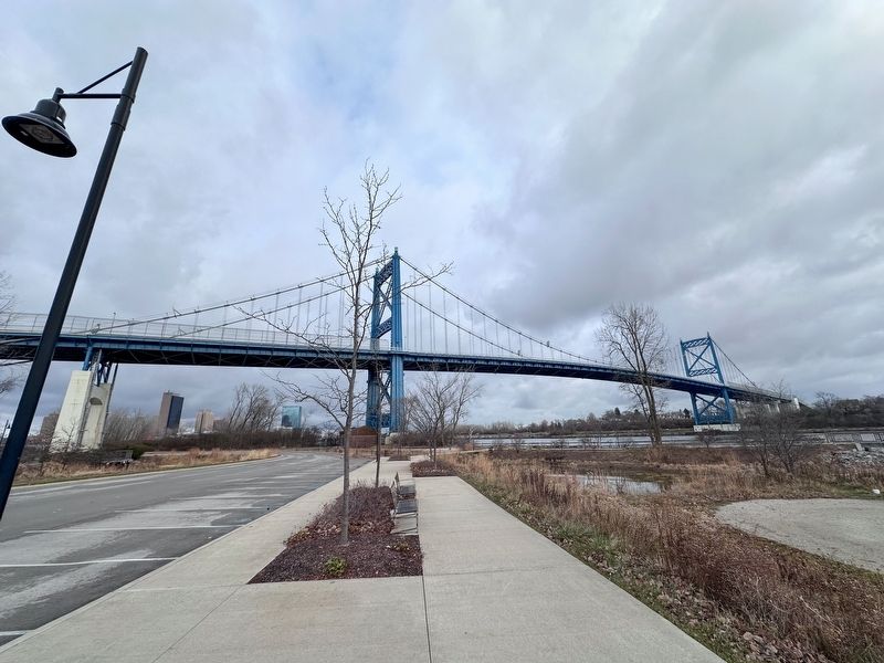 Anthony Wayne Bridge image. Click for full size.