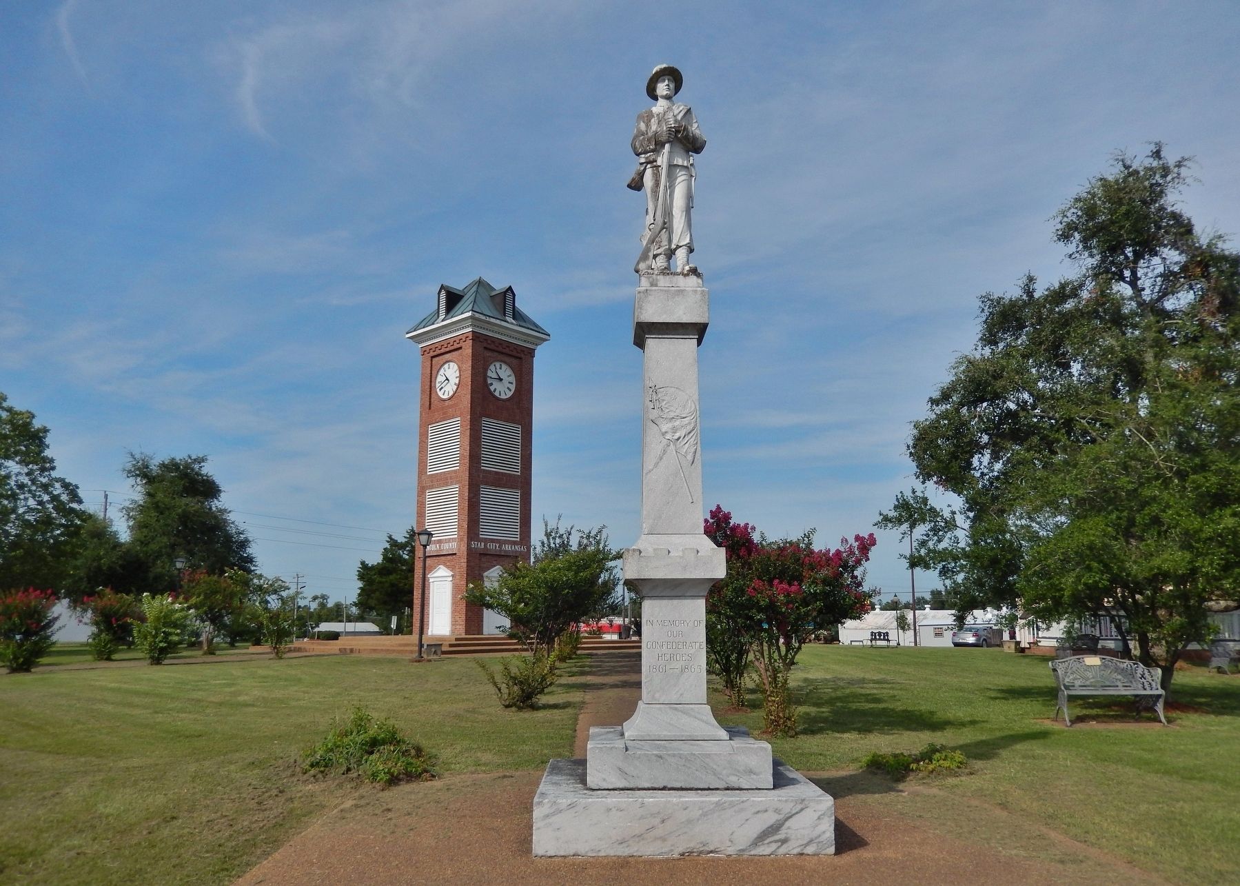 Lincoln County Confederate Memorial image. Click for full size.