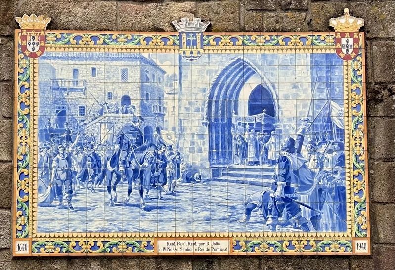 Parish Church - azulejo panel on south exterior wall of the church, by Jorge Colaço. Click for full size. Parish Church - azulejo panel on south exterior wall of the church, by Jorge Colaço image. Click for full size.