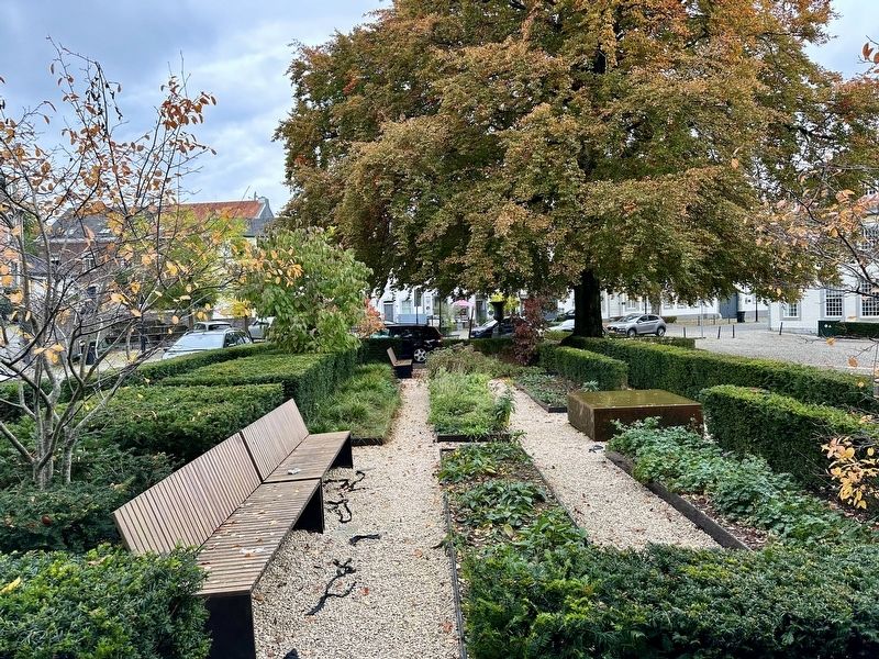 Clermonttuin / Clermont Garden - view from marker site. Click for full size. Clermonttuin / Clermont Garden - view from marker site image. Click for full size.