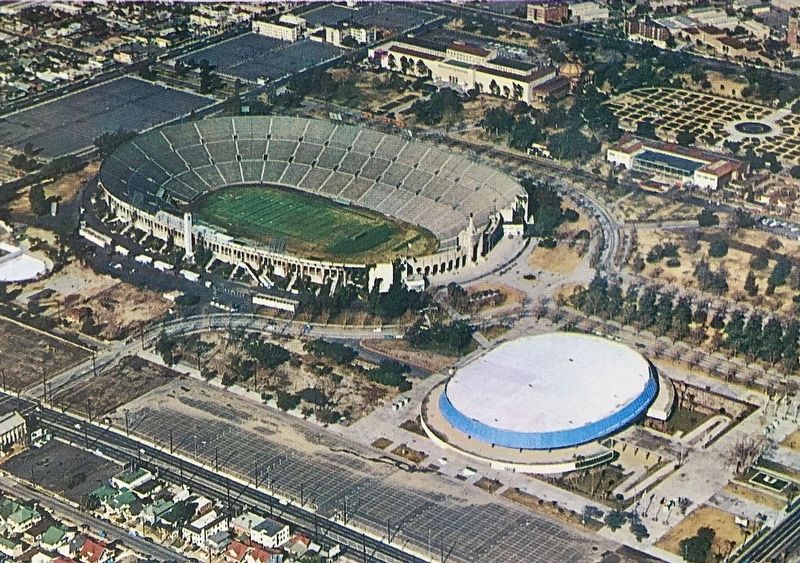Postcard, circa 1970 image. Click for full size.