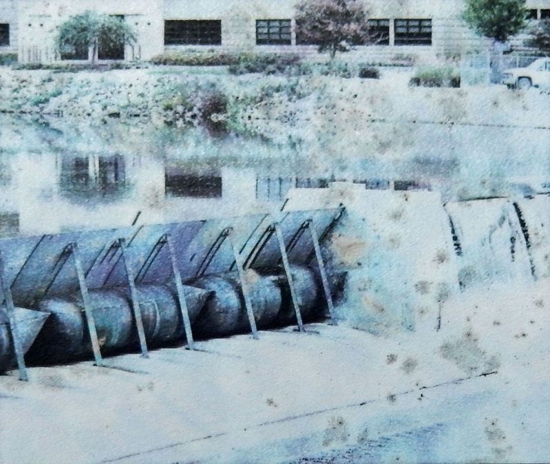 Marker detail: The gated spillway maintains water level & adjusts as needed to changing flow rates. image. Click for full size.