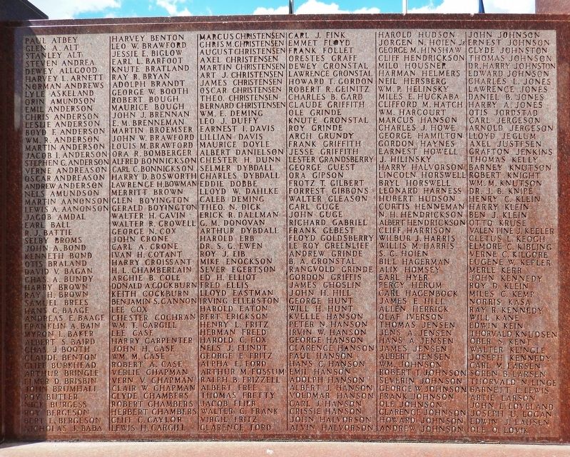 Emmet County Veterans Memorial (<i>left panel</i>) image. Click for full size.