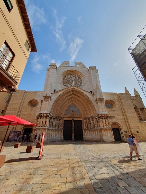 The nearby Catholic Cathedral of Tarragona image. Click for full size.