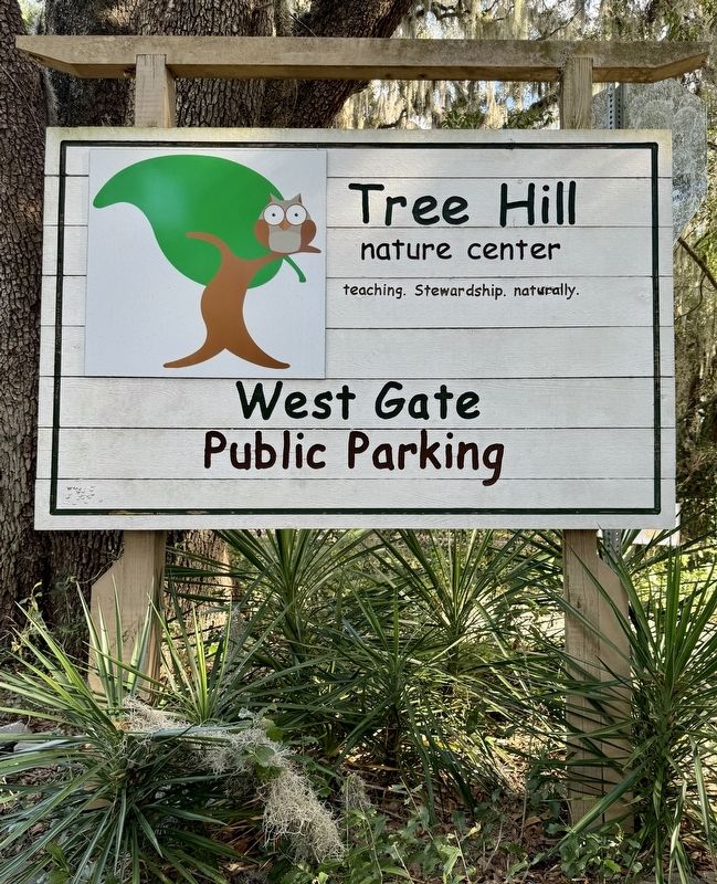 Tree Hill Nature Center Sign image. Click for full size.