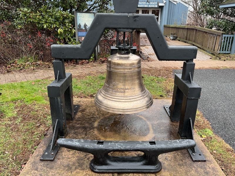 A close up of the fog bell image. Click for full size.