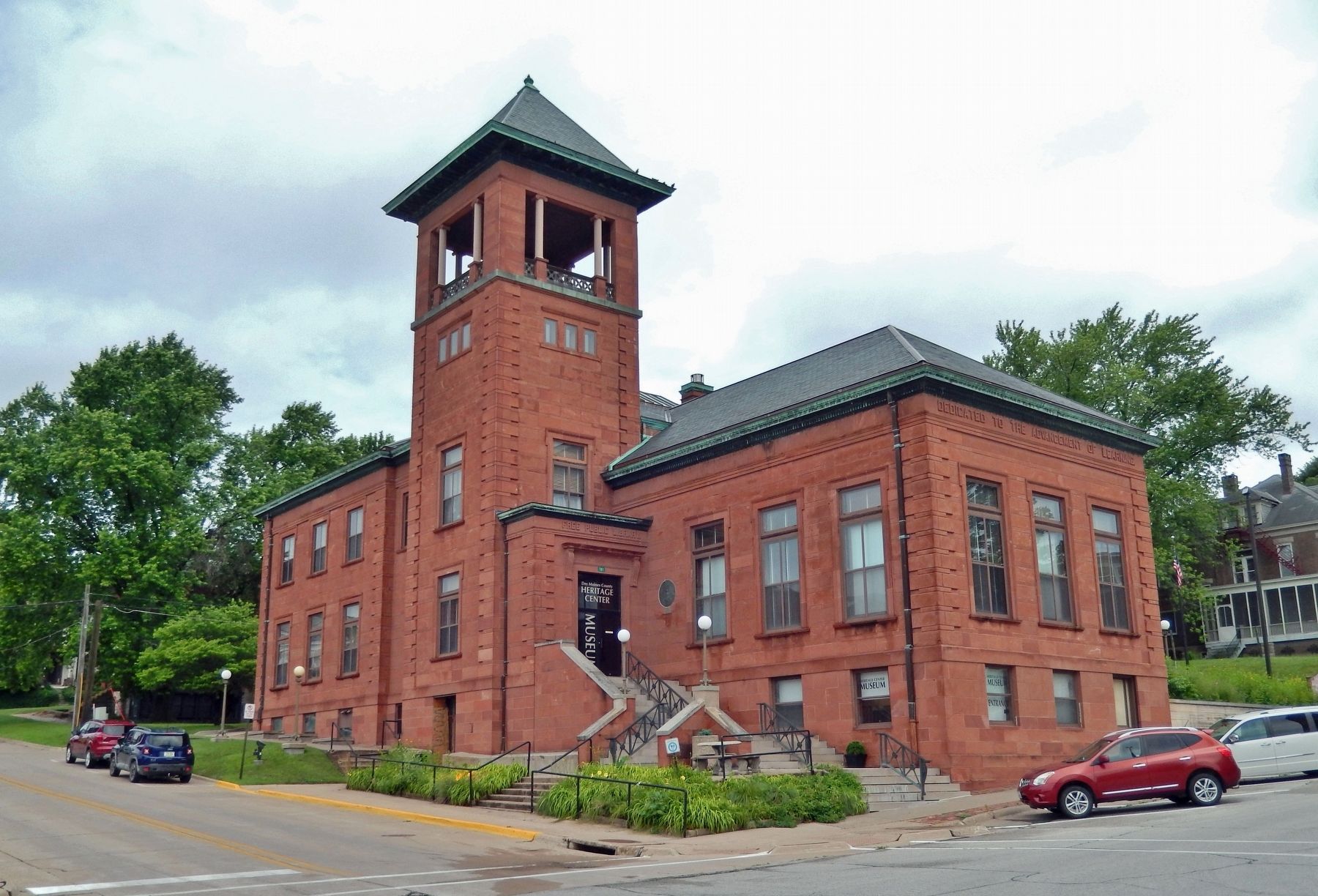 Burlington Public Library (<i>southeast elevation</i>) image. Click for full size.