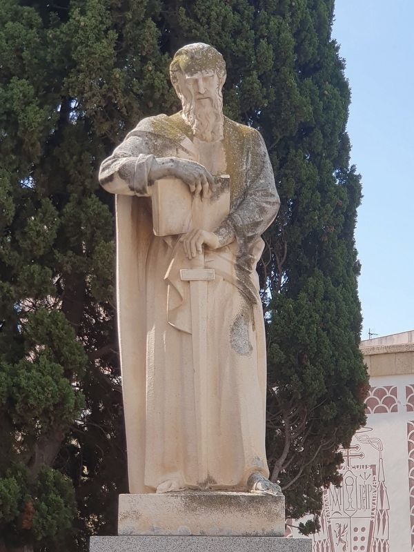 Apostle Paul Statue image. Click for full size.