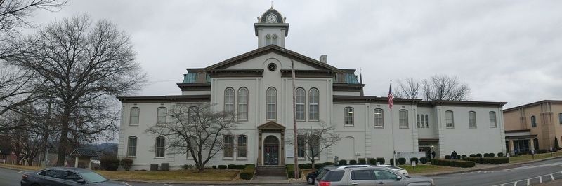 Hamblen County Courthouse image. Click for full size.