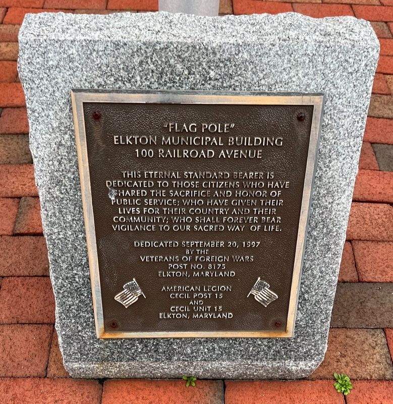 "Flag Pole" Memorial image. Click for full size.