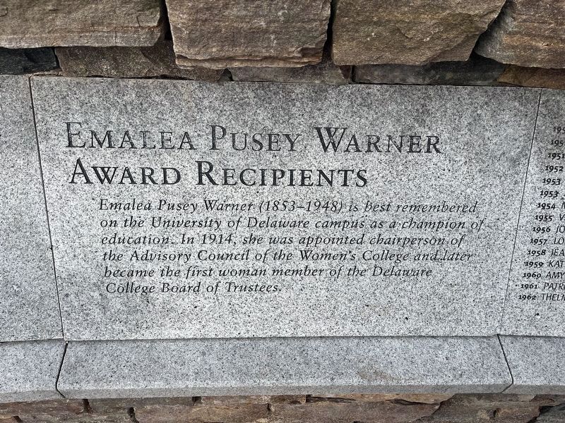Amalea Pusey Warner plaque image. Click for full size.