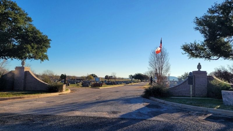 The entrance to the Llano City Cemetery and Marker image. Click for full size.