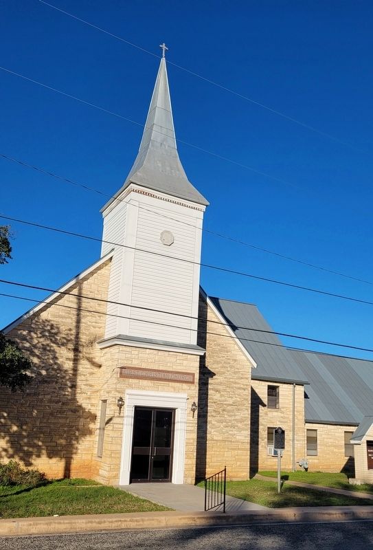 The First Christian Church of Llano and Marker image. Click for full size.