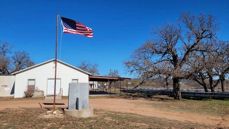 The view of the reverse side to the Veterans of the Hutchison School Marker image. Click for full size.