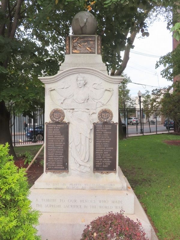 Union City World War I Memorial image. Click for full size.