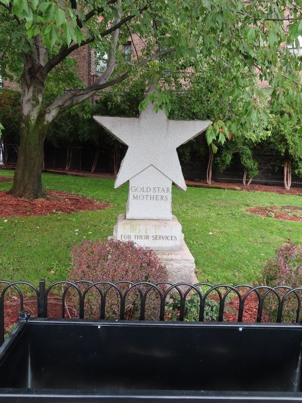 Gold Star Mothers Marker image. Click for full size.