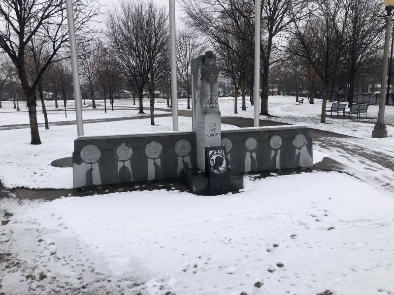 Veterans Memorial image. Click for full size.