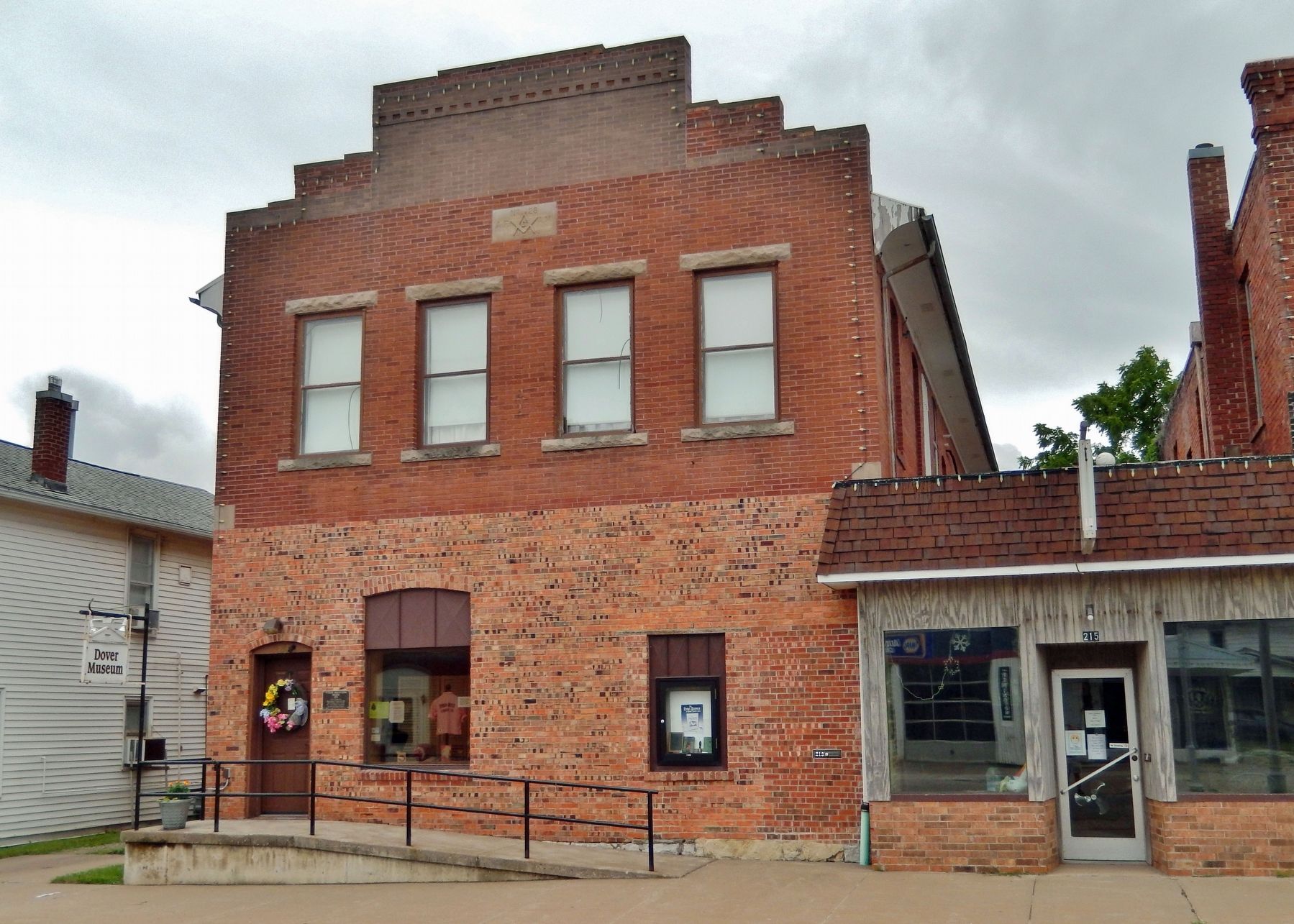 Peterson Manufacturing Building (<i>northwest elevation</i>) image. Click for full size.