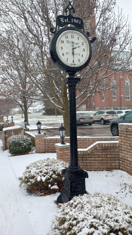 Saint Henry Town Clock image. Click for full size.