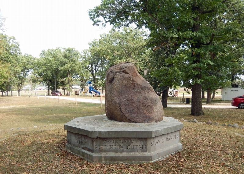 Antonín Dvořák Memorial (<i>west side</i>). Click for full size. Antonín Dvořák Memorial (<i>west side</i>) image. Click for full size.