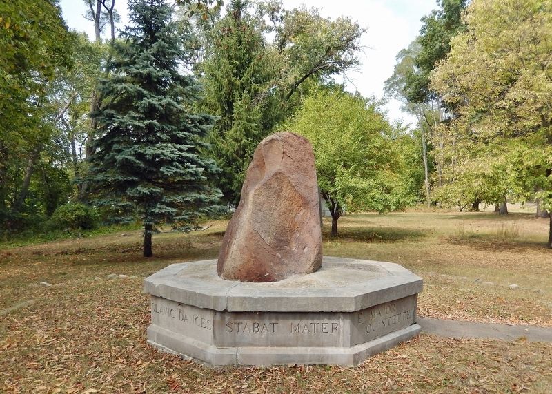 Antonín Dvořák Memorial (<i>south side</i>). Click for full size. Antonín Dvořák Memorial (<i>south side</i>) image. Click for full size.