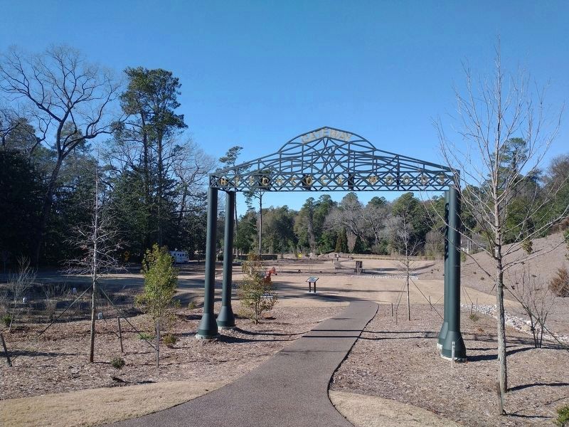 Hitchcock Woods Gateway image. Click for full size.
