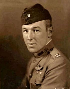 1LT Elliott White Springs. Click for full size. 1LT Elliott White Springs image. Click for full size.