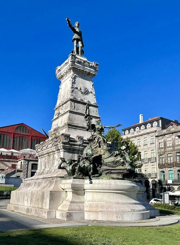 Monumento ao Infante D. Henrique / Monument to Prince Henry image. Click for full size.