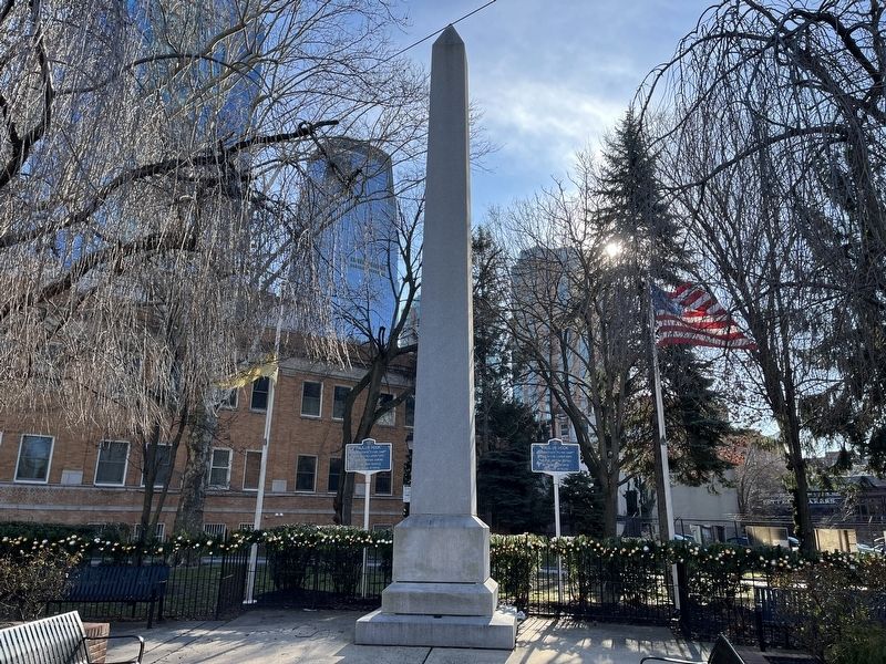 Paulus Hook markers and memorial image. Click for full size.