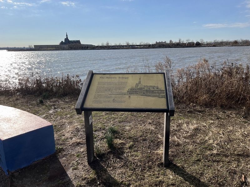 The Historic Trilogy Marker image. Click for full size.
