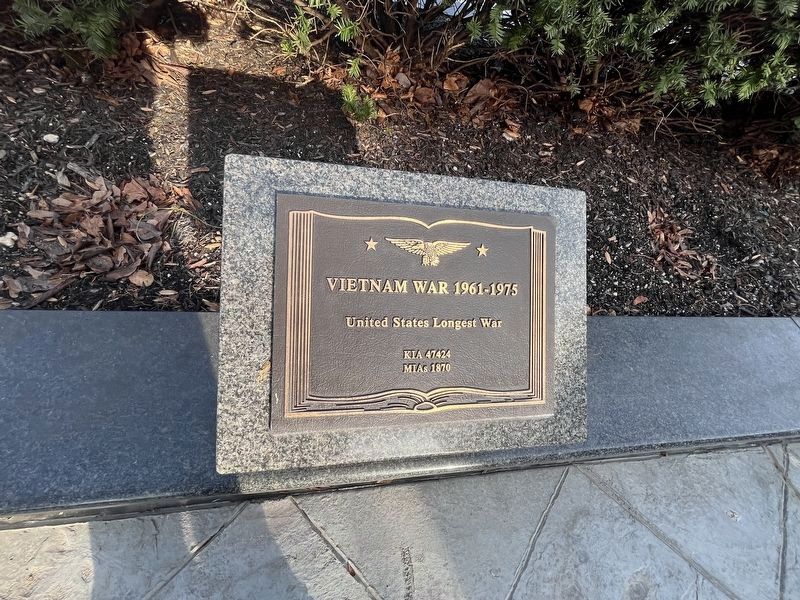Vietnam War plaque image. Click for full size.