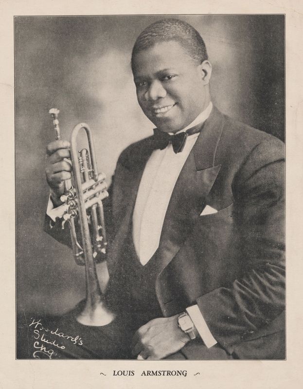 Louis Armstrong (1901-1971) image. Click for full size.