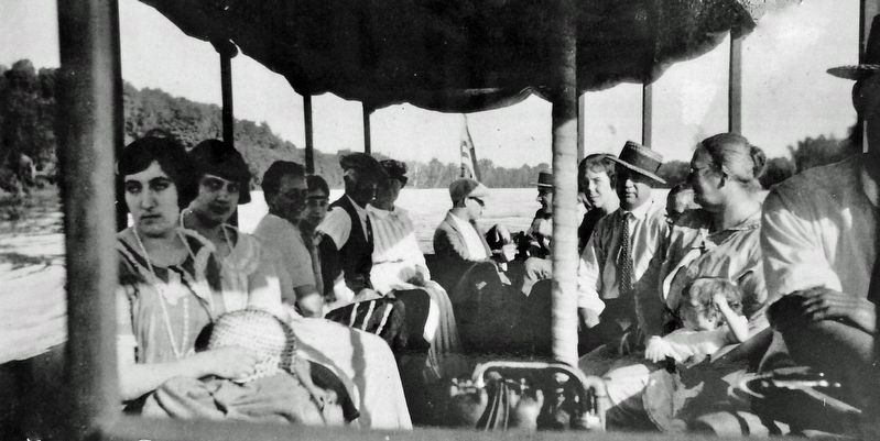 Marker detail: Benton County residents enjoy a boat ride on the Cedar River image. Click for full size.
