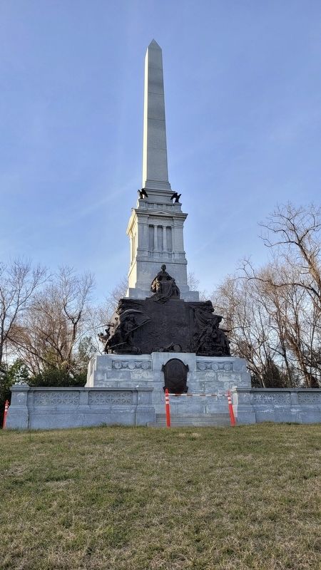 The Marker is located behind the Mississippi Monument image. Click for full size.