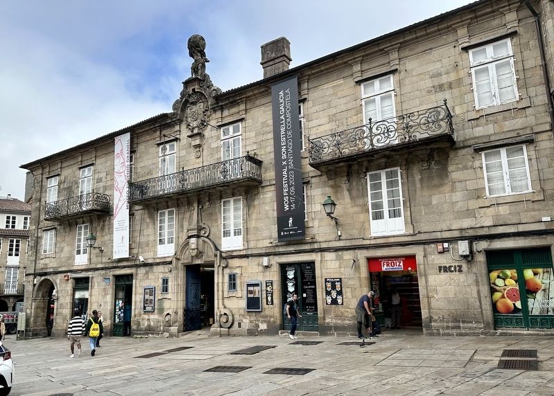 Fundación e Museo Eugenio Granell / Eugenio Granell Foundation and Museum and Marker. Click for full size. Fundación e Museo Eugenio Granell / Eugenio Granell Foundation and Museum and Marker image. Click for full size.